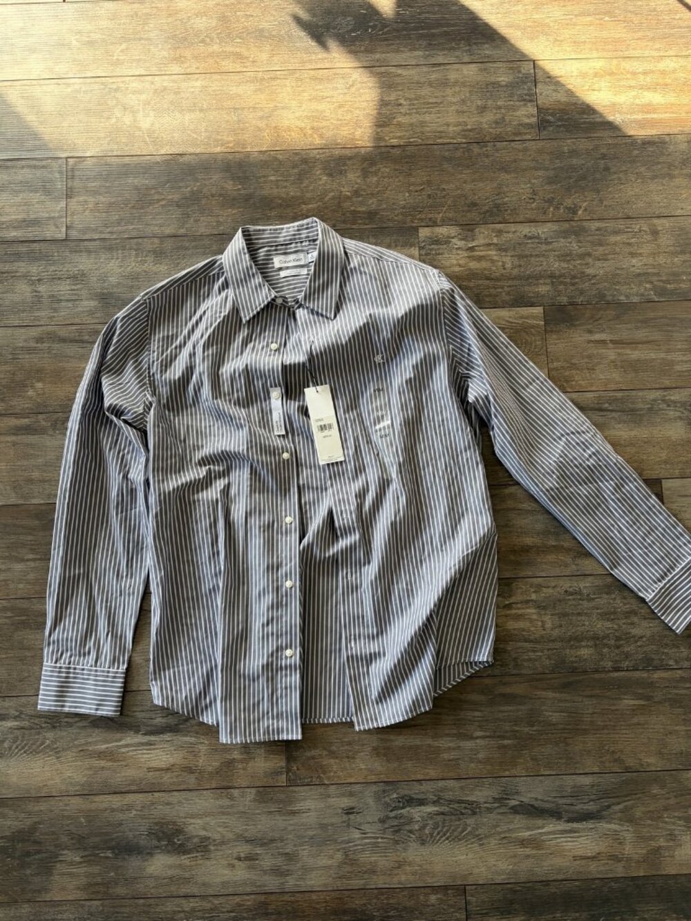 Calvin Klein Men's Navy Stripe Classic Fit Shirt Size M NWT CK Logo